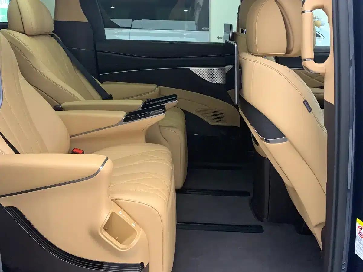 Denza D9 2025 DM-i Smart Driving Edition 1020 AWD Flagship Model — миниатюра 43