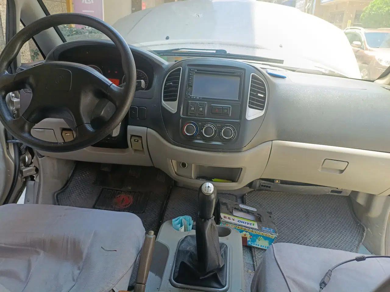 FORTHING Lingzhi 2015 V3 1.5L 7-Seater Luxury Model — миниатюра 13