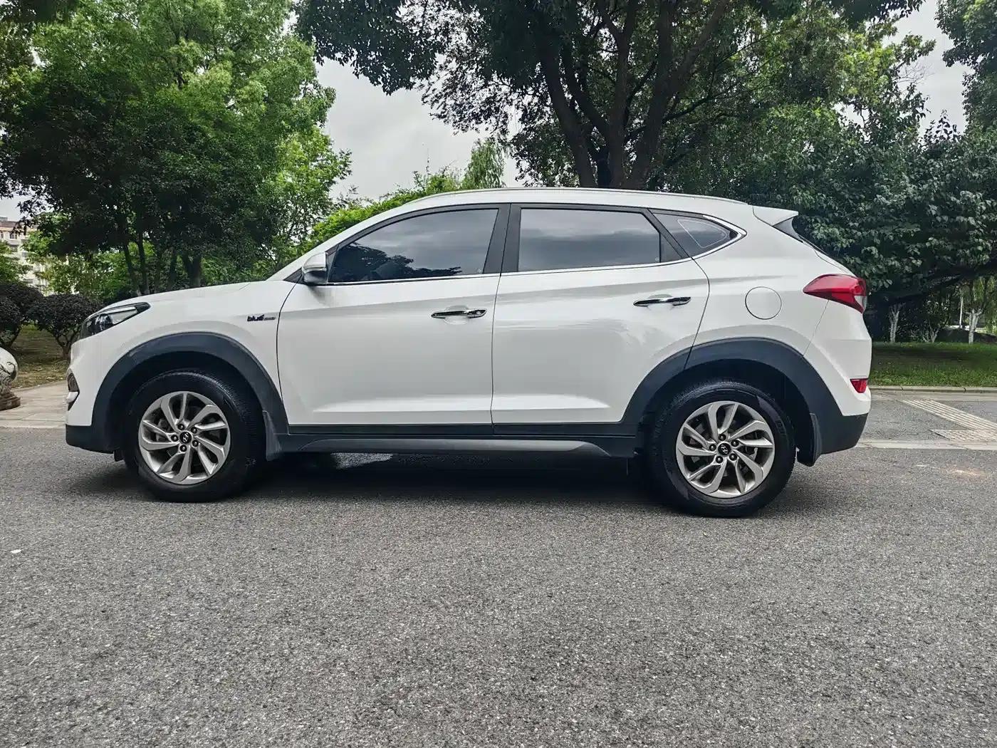 Tucson 2015 1.6T Dual-Clutch Two-Wheel Drive Intelligent Model — миниатюра 8