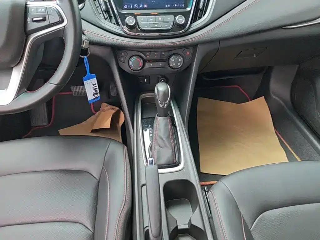 Chevrolet Cruze 2020 Mild Hybrid RS 330T Automatic Comfort Edition — миниатюра 14