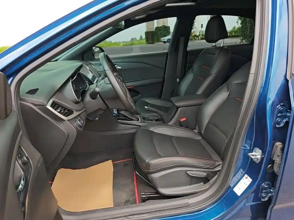Chevrolet Cruze 2020 Mild Hybrid RS 330T Automatic Comfort Edition — миниатюра 15