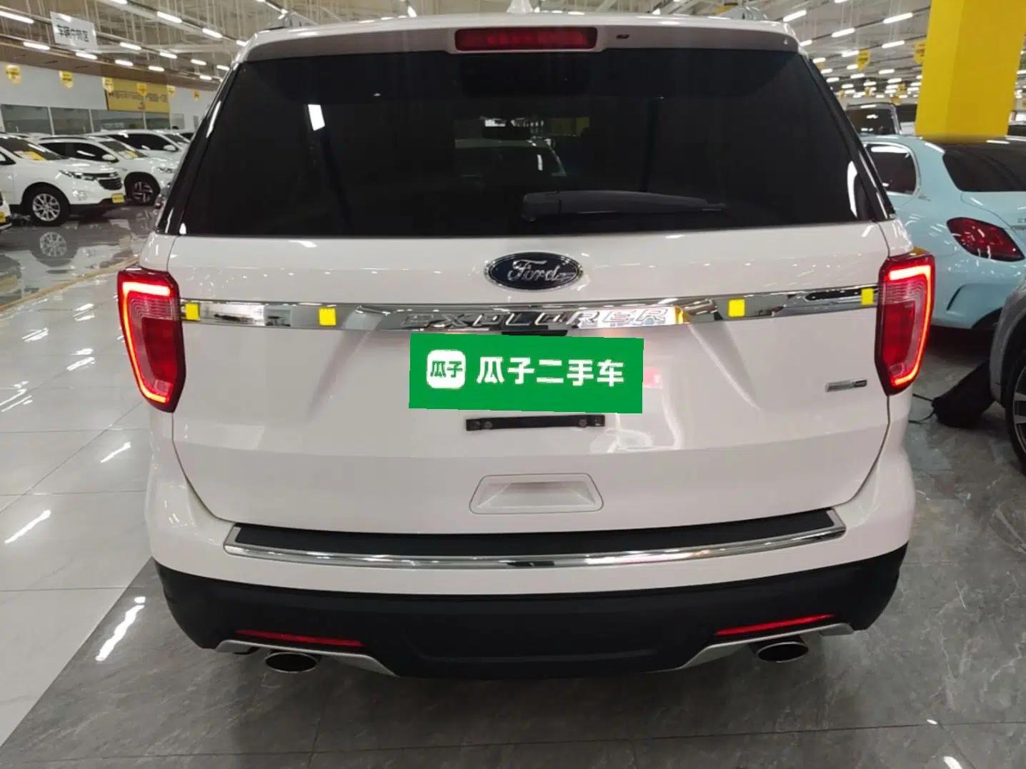 Ford Explorer 2017 2.3T Fashion Edition — миниатюра 5
