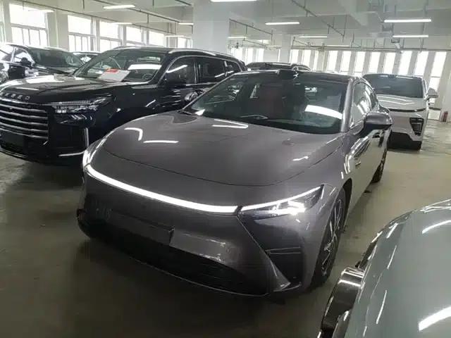 Exeed ES 2025 Range Extender Max Urban Driving Assist