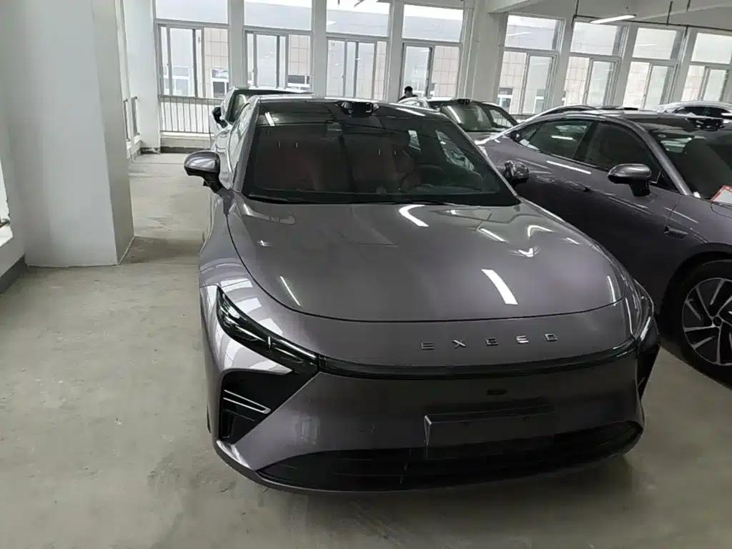 Exeed ES 2025 Range Extender Max Urban Driving Assist — миниатюра 3