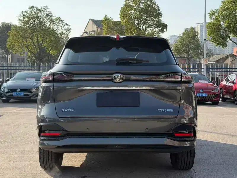 Changan CS75 PLUS 2025 Fourth Generation 1.5T New Blue Whale Smart Flagship Edition — миниатюра 5