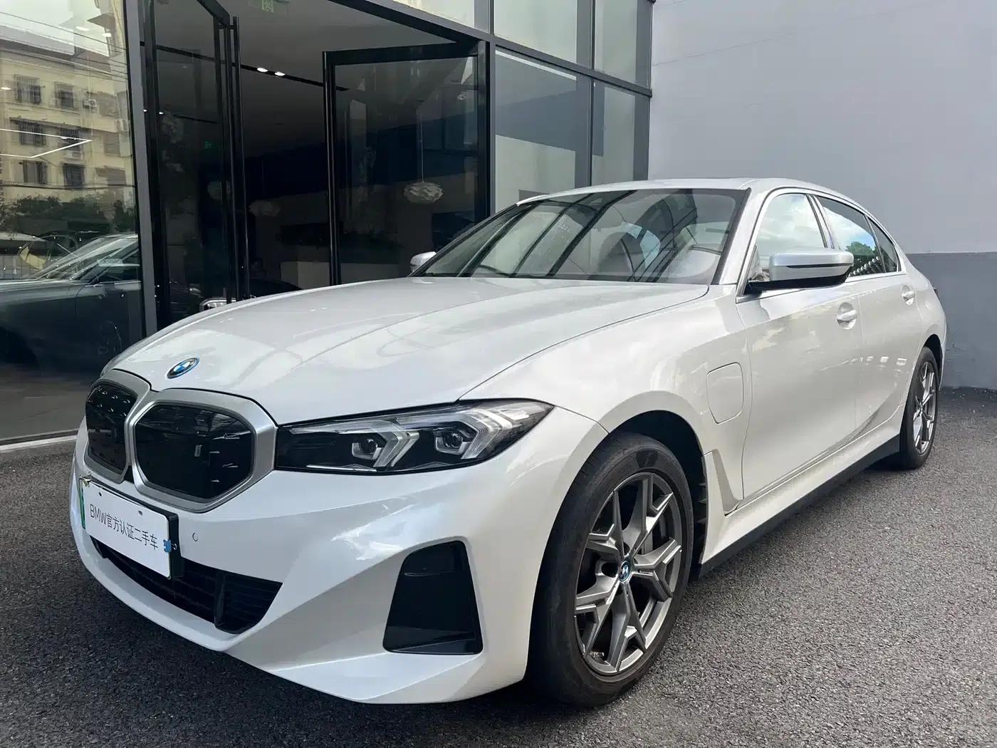 BMW i3 2022 eDrive 35L — миниатюра 1