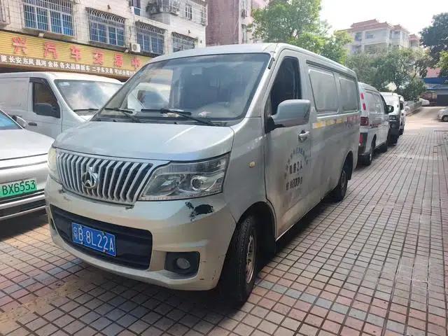 Ruixing M80 2019 Model 1.5L Basic 4-Seat Single Oven Air Conditioning National VI Flat Top Rear Hatchback DAM15KR