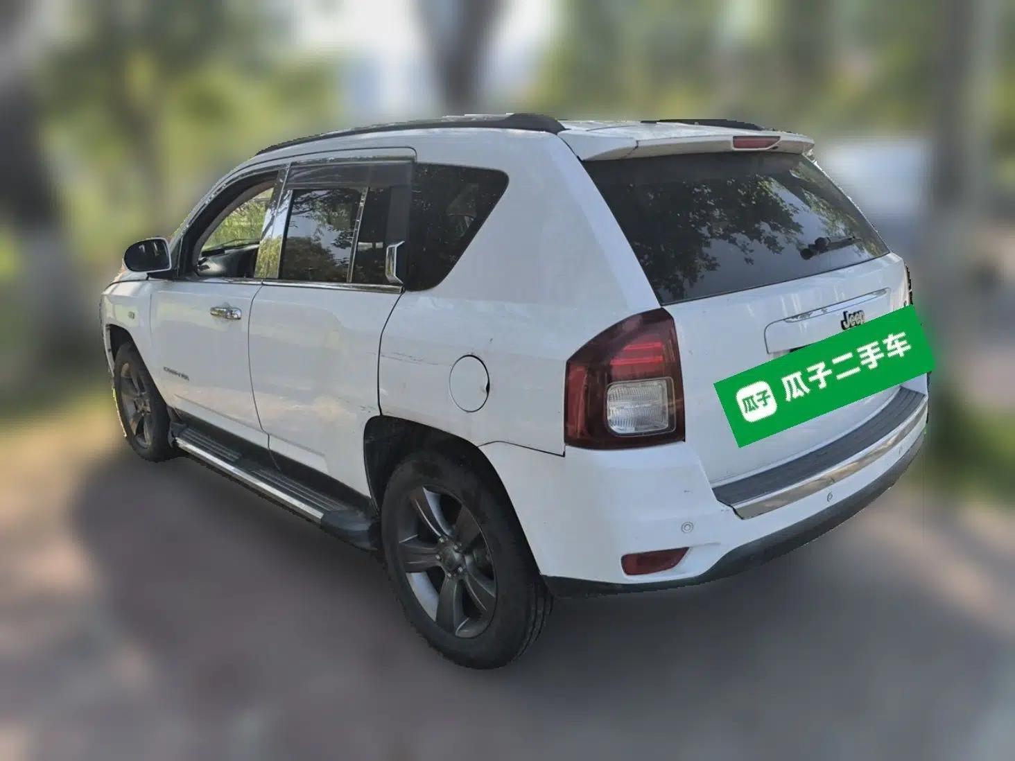 Jeep Compass 2014 Revised Version 2.4L Four-Wheel Drive Comfort Edition — миниатюра 4