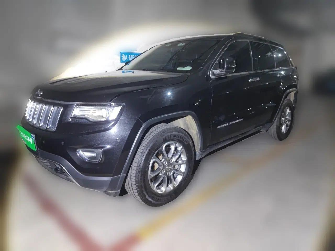 Jeep Grand Cherokee 2014 3.0L Comfort Navigation Edition — миниатюра 1