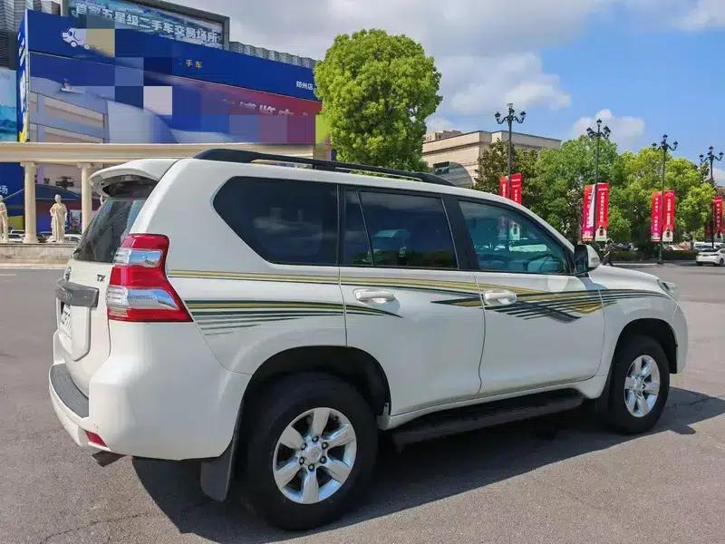 2015 Prado 2.7L Automatic Standard Edition — миниатюра 6