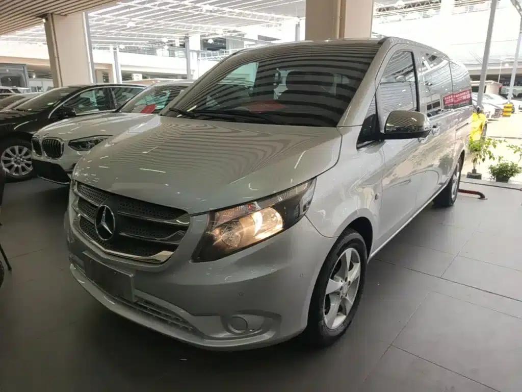 2016 Vito 2.0T Business Edition — миниатюра 2