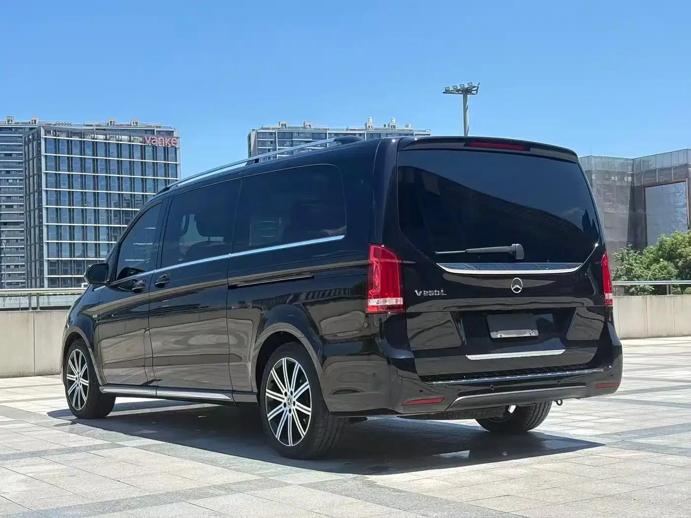 Mercedes-Benz V-Class 2021 V 260 L Long Wheelbase Luxury Edition — миниатюра 10