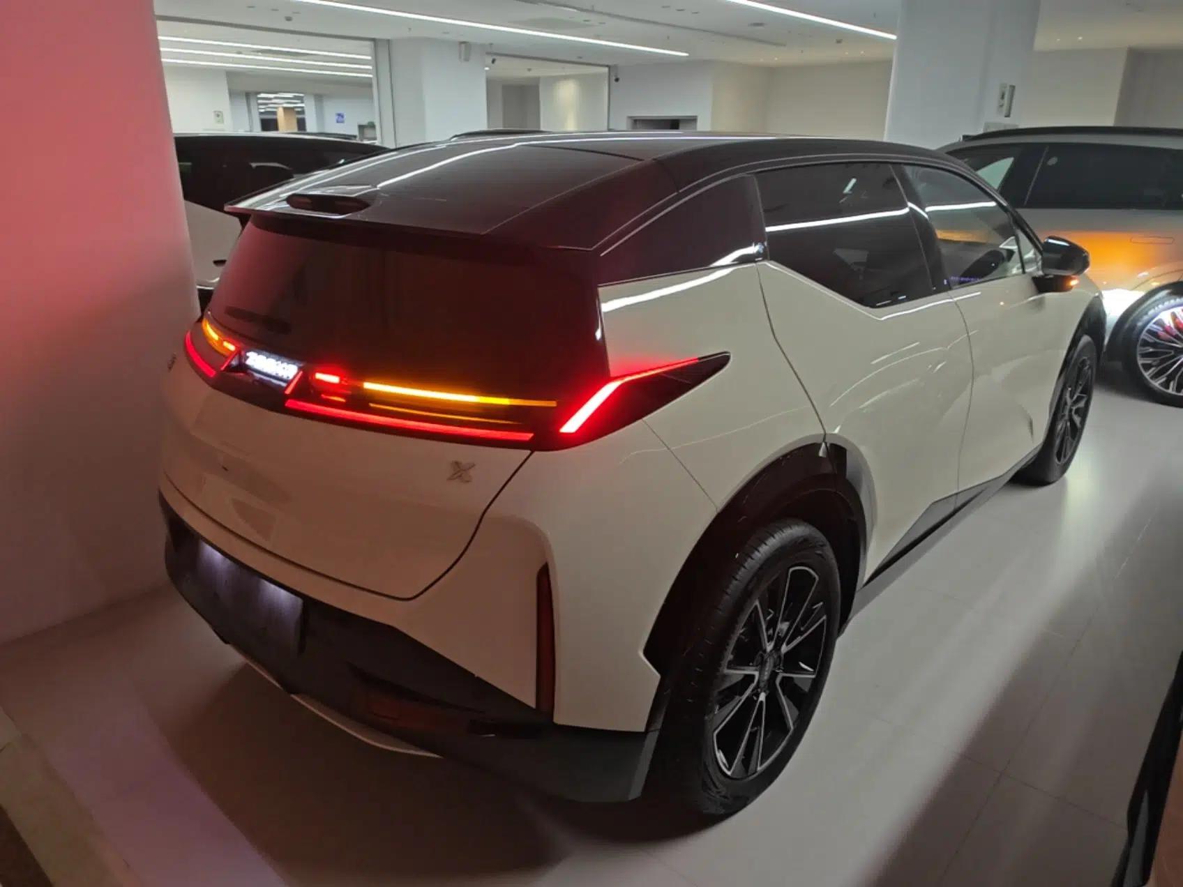 Zeekr X 2025 Four-Seater Rear-Drive Cube Version — миниатюра 6