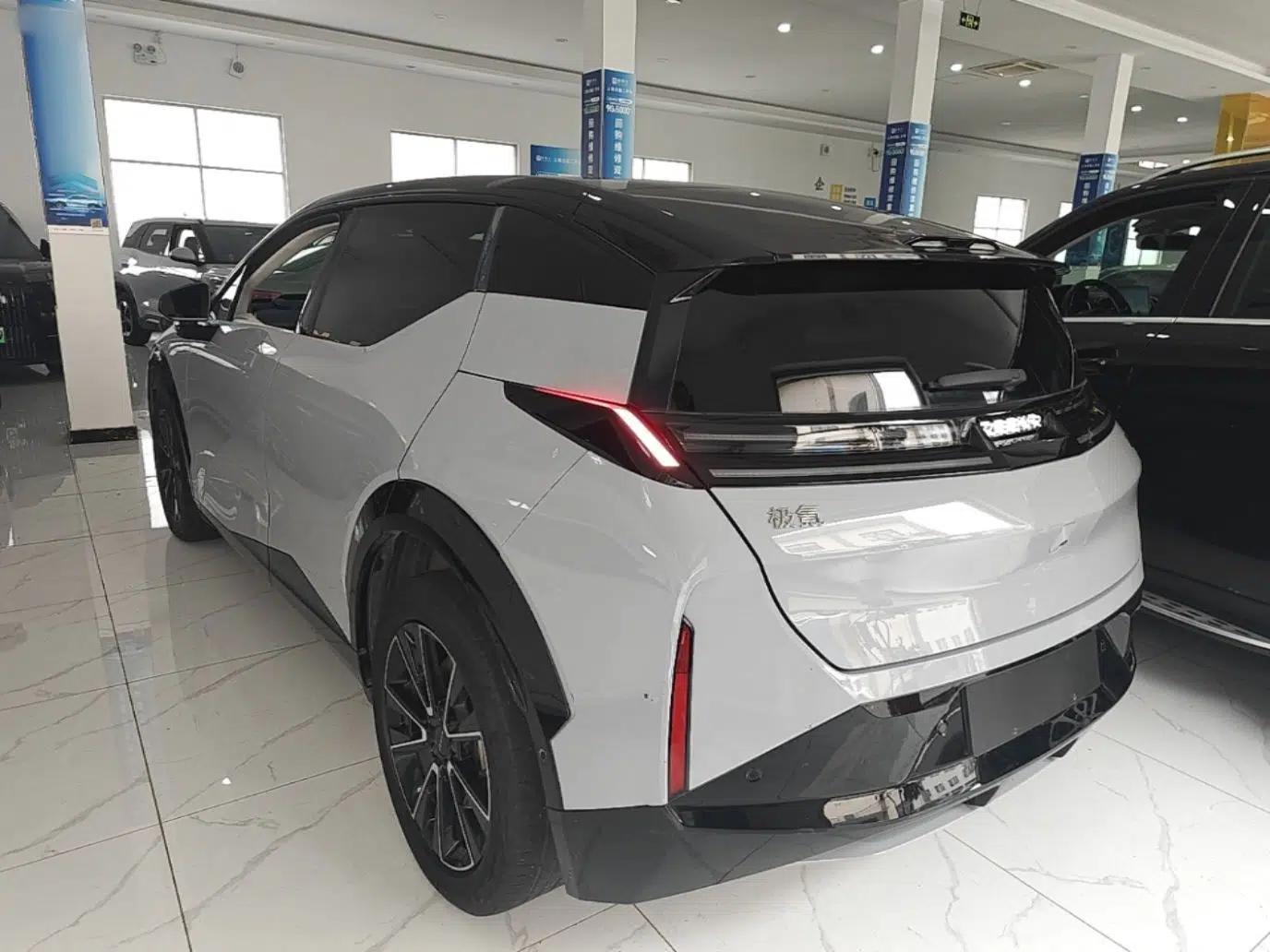Zeekr X 2023 Four-Wheel-Drive YOU Edition 5 Seats — миниатюра 4