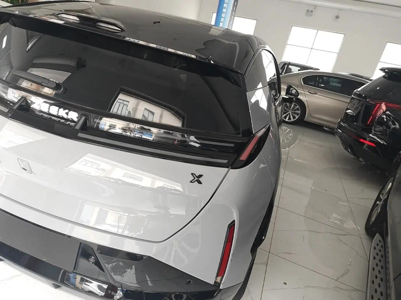 Zeekr X 2023 Four-Wheel-Drive YOU Edition 5 Seats — миниатюра 9