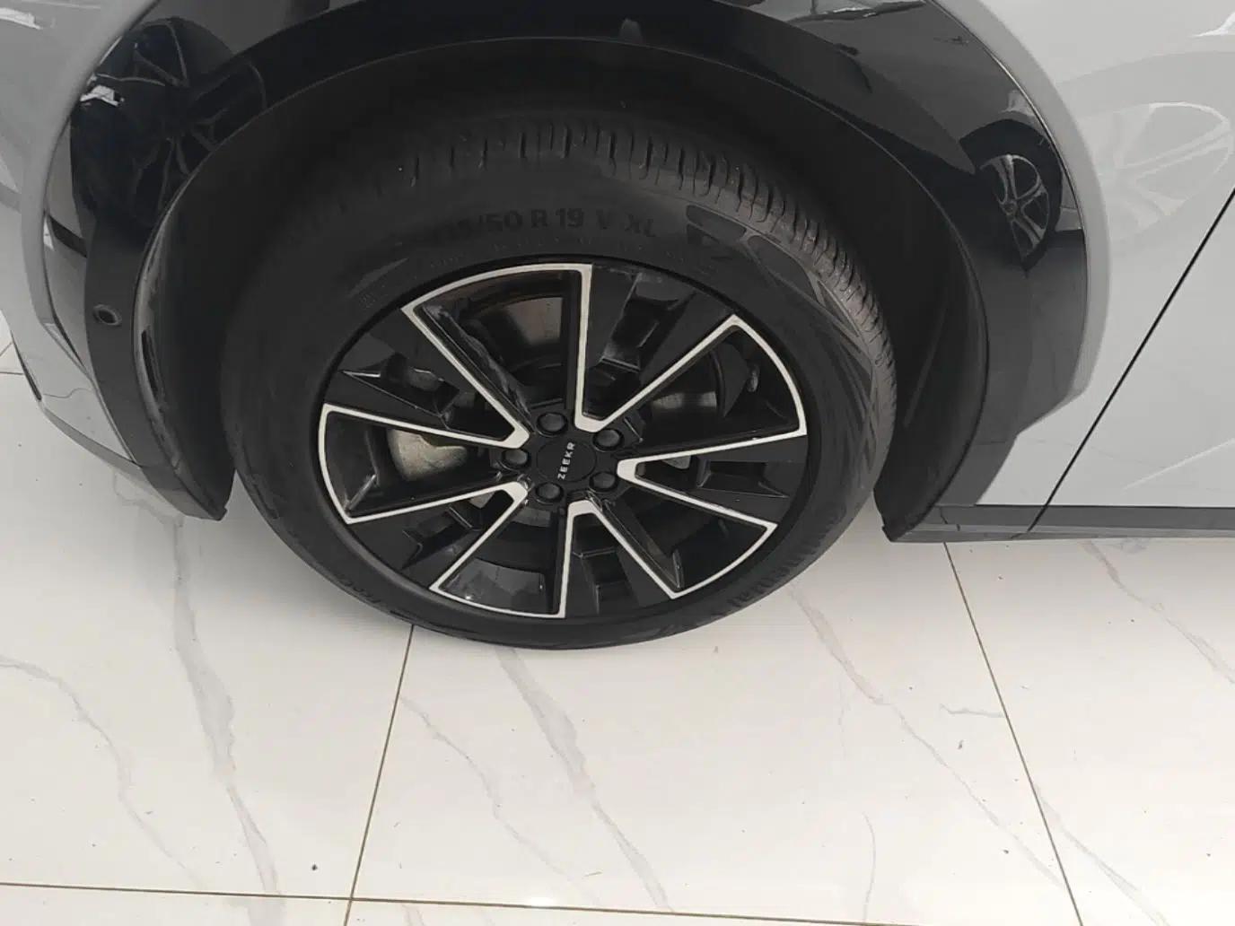 Zeekr X 2023 Four-Wheel-Drive YOU Edition 5 Seats — миниатюра 10