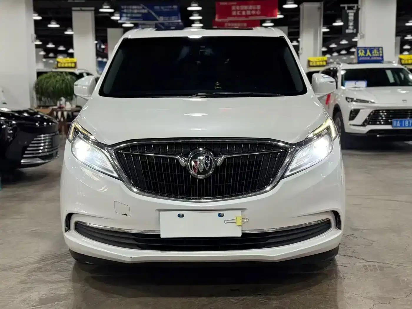 Buick GL8 2017 ES 28T Comfort Model (National V Emission Standard) — миниатюра 1