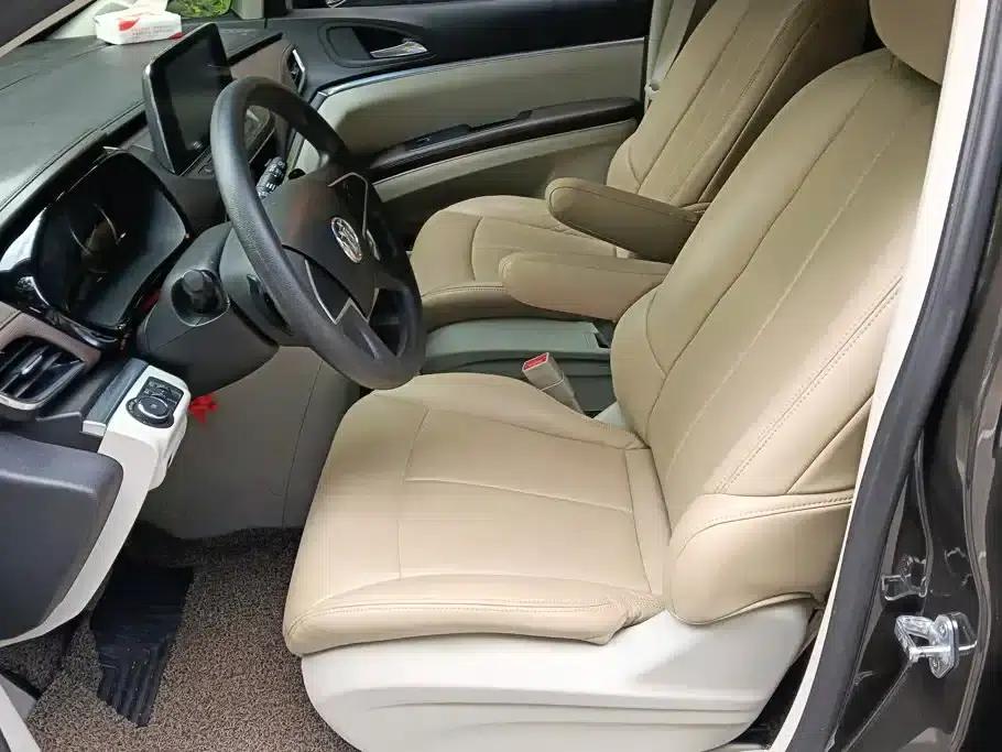Buick GL8 2021 Land Business Class 652T Comfort — миниатюра 9