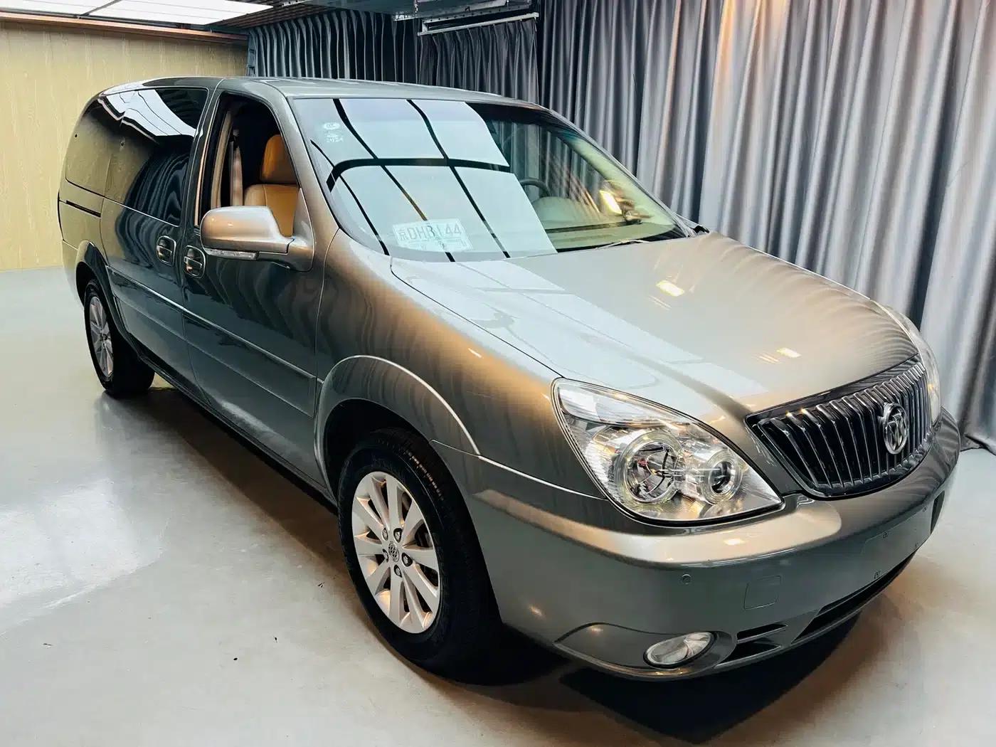 Buick GL8 2013 2.4L Classic Edition — миниатюра 3