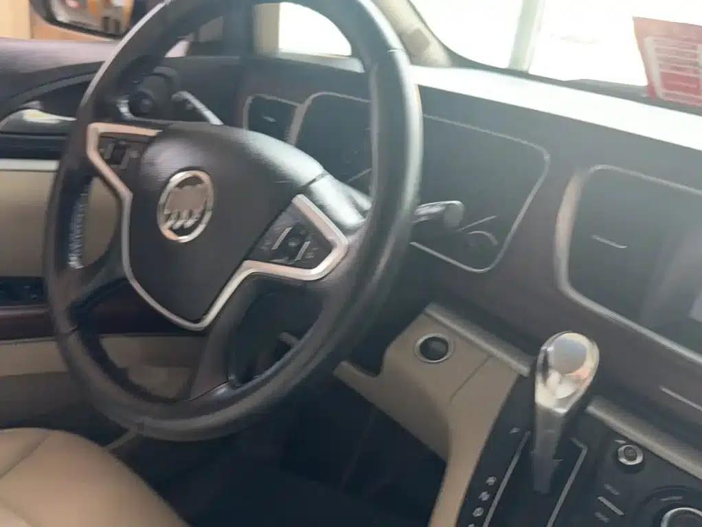 Buick GL8 2018 28T Luxury Edition (China VI Emission Standard) — миниатюра 2