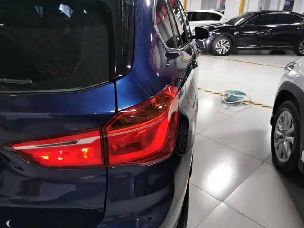 BMW X1 2019 sDrive18Li Fashion Edition — миниатюра 8
