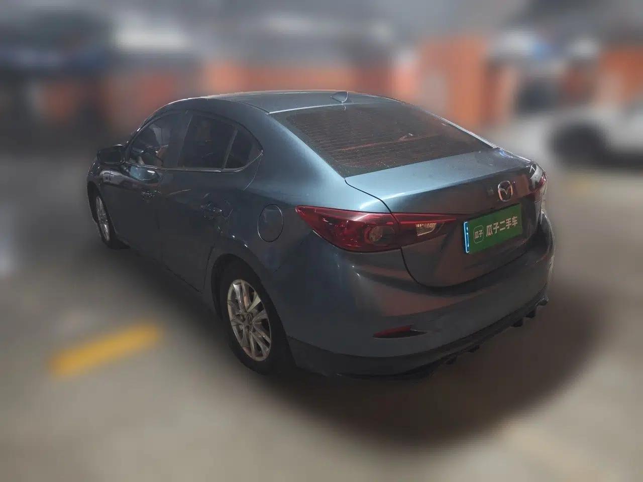 Mazda 3 Axela 2016 Sedan 1.5L Automatic Comfort Model — миниатюра 4