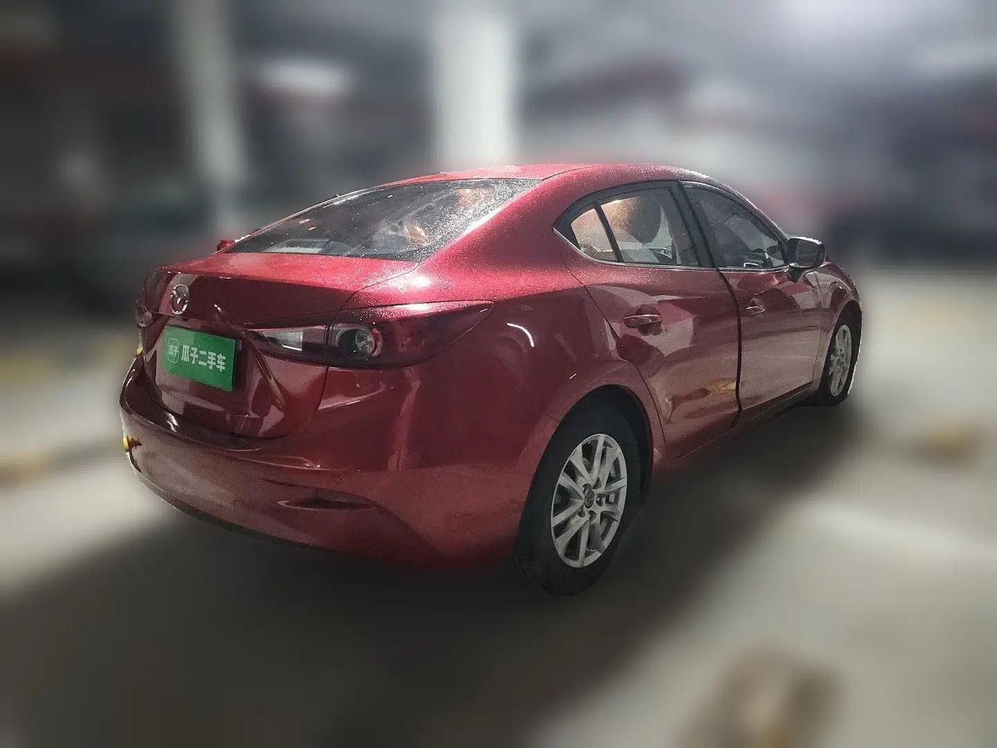 Mazda 3 Axela 2016 Sedan 1.5L Automatic Luxury Model — миниатюра 6