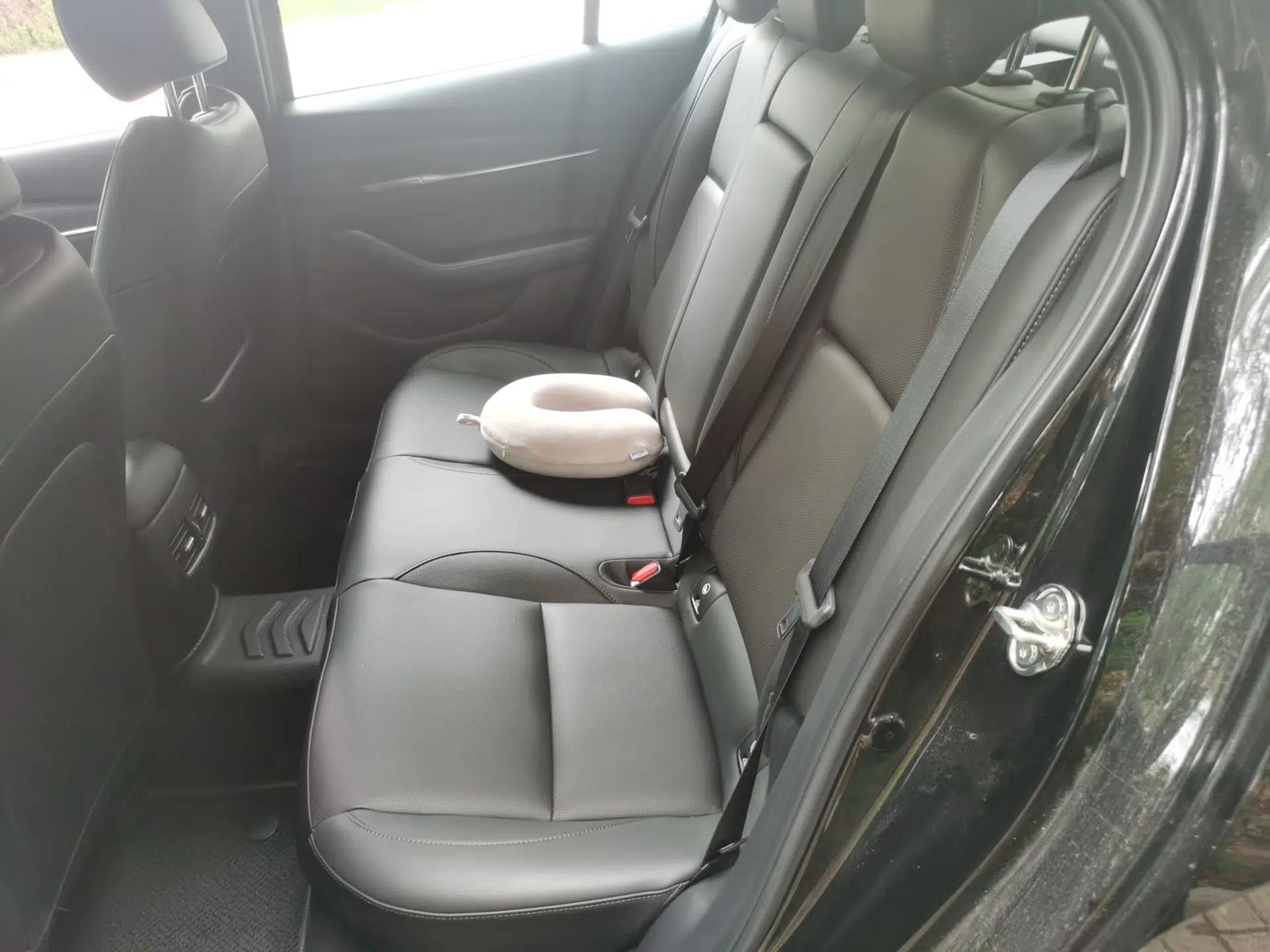 Mazda 3 Axela 2023 2.0L Automatic ZhiZhen Edition — миниатюра 17