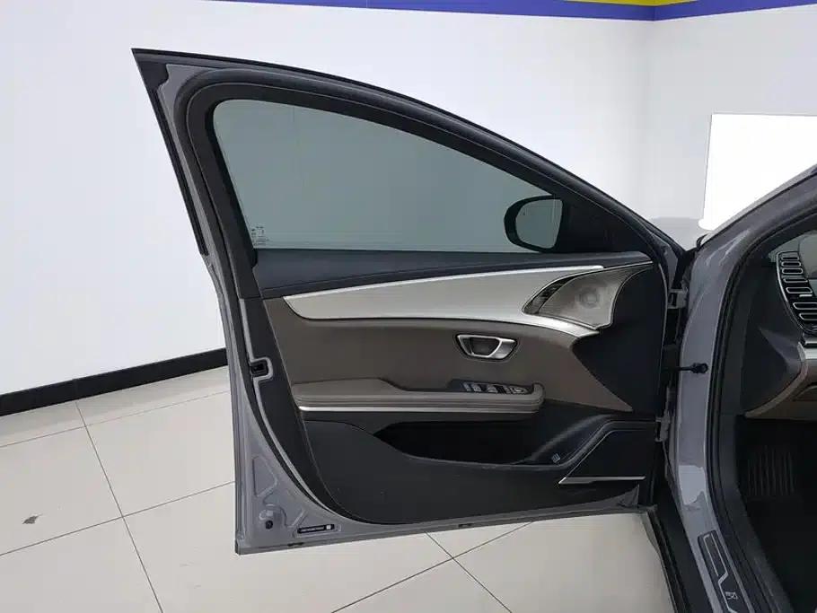 Han 2025 DM-i 125KM Elite — миниатюра 7