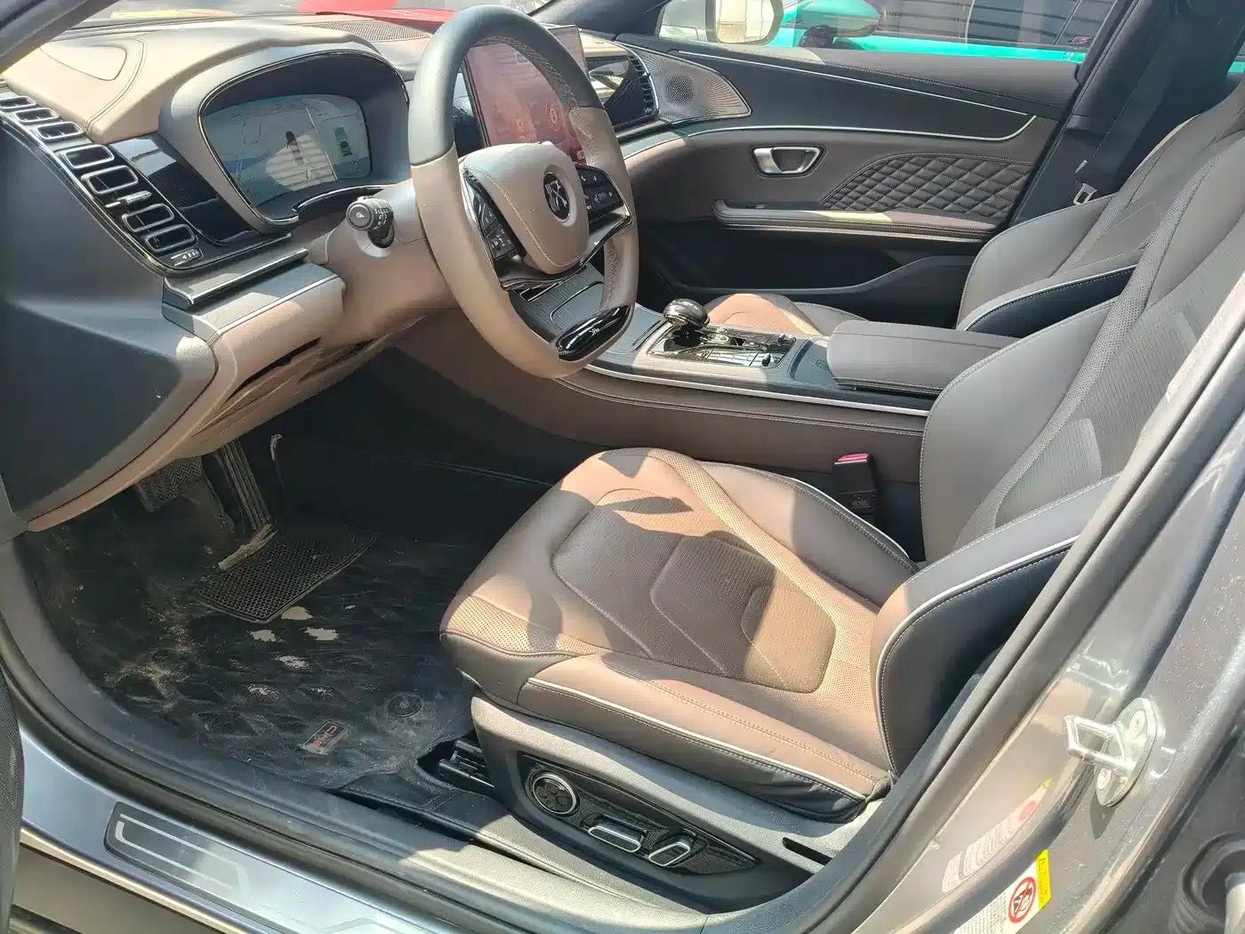 Han 2022 DM-i 121KM Premium Edition — миниатюра 5
