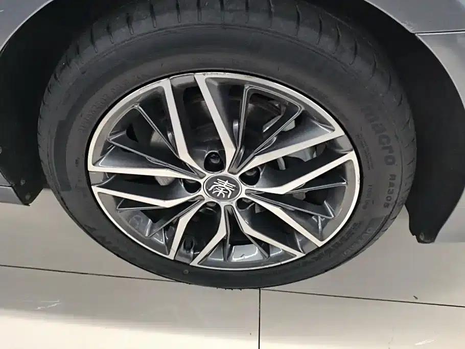 Qin PLUS 2021 DM-i 55KM Flagship Edition — миниатюра 6