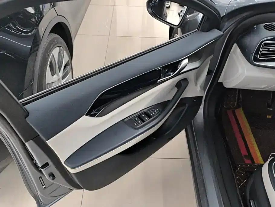 Qin PLUS 2021 DM-i 55KM Flagship Edition — миниатюра 7