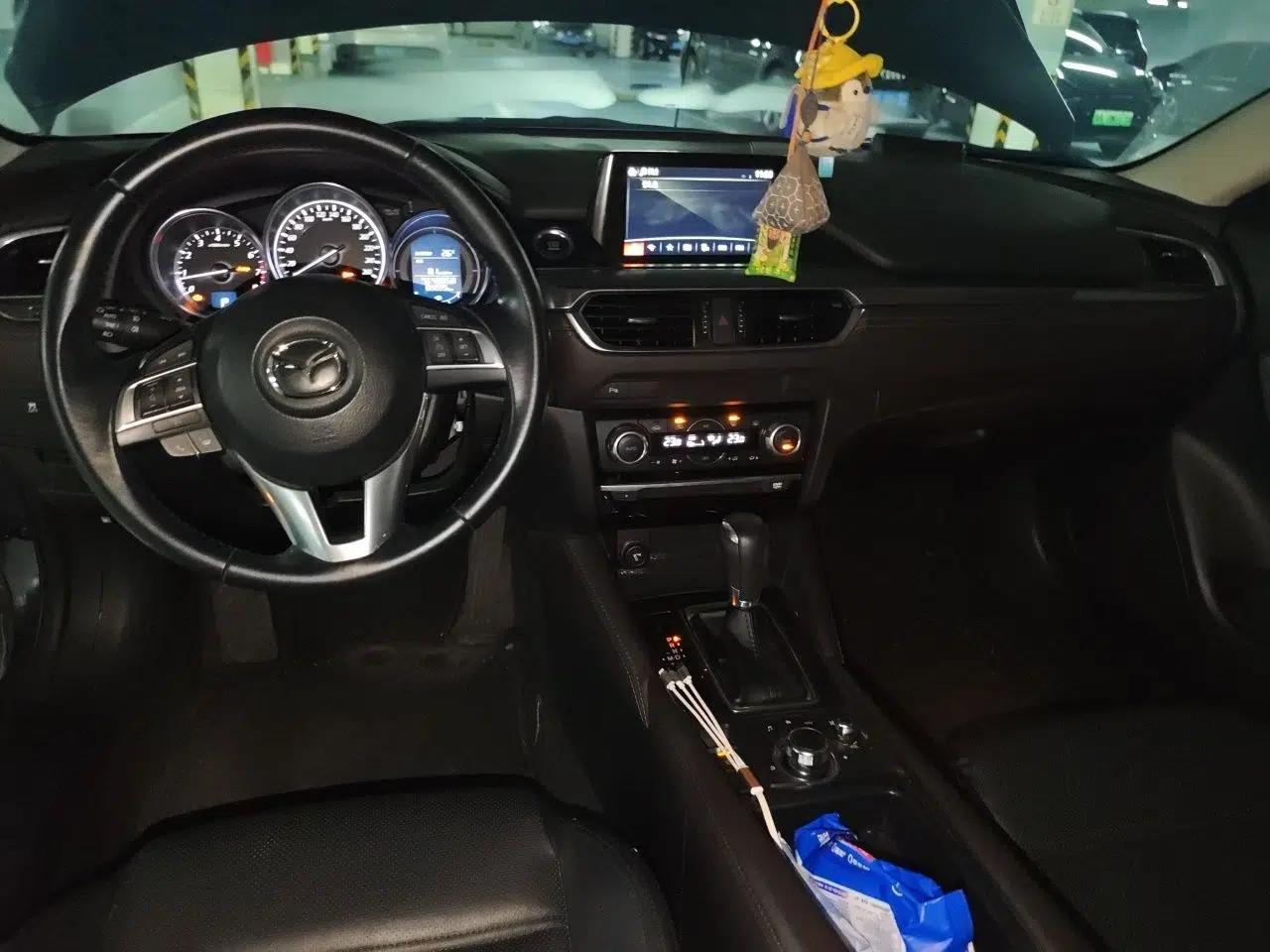 Mazda Atenza 2017 2.0L Blue Sky Luxury Edition — миниатюра 9