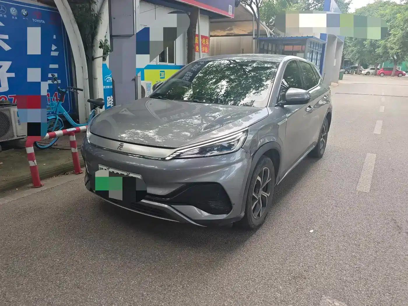Yuan PLUS 2024 Glory Edition 430KM Leading Model — миниатюра 3