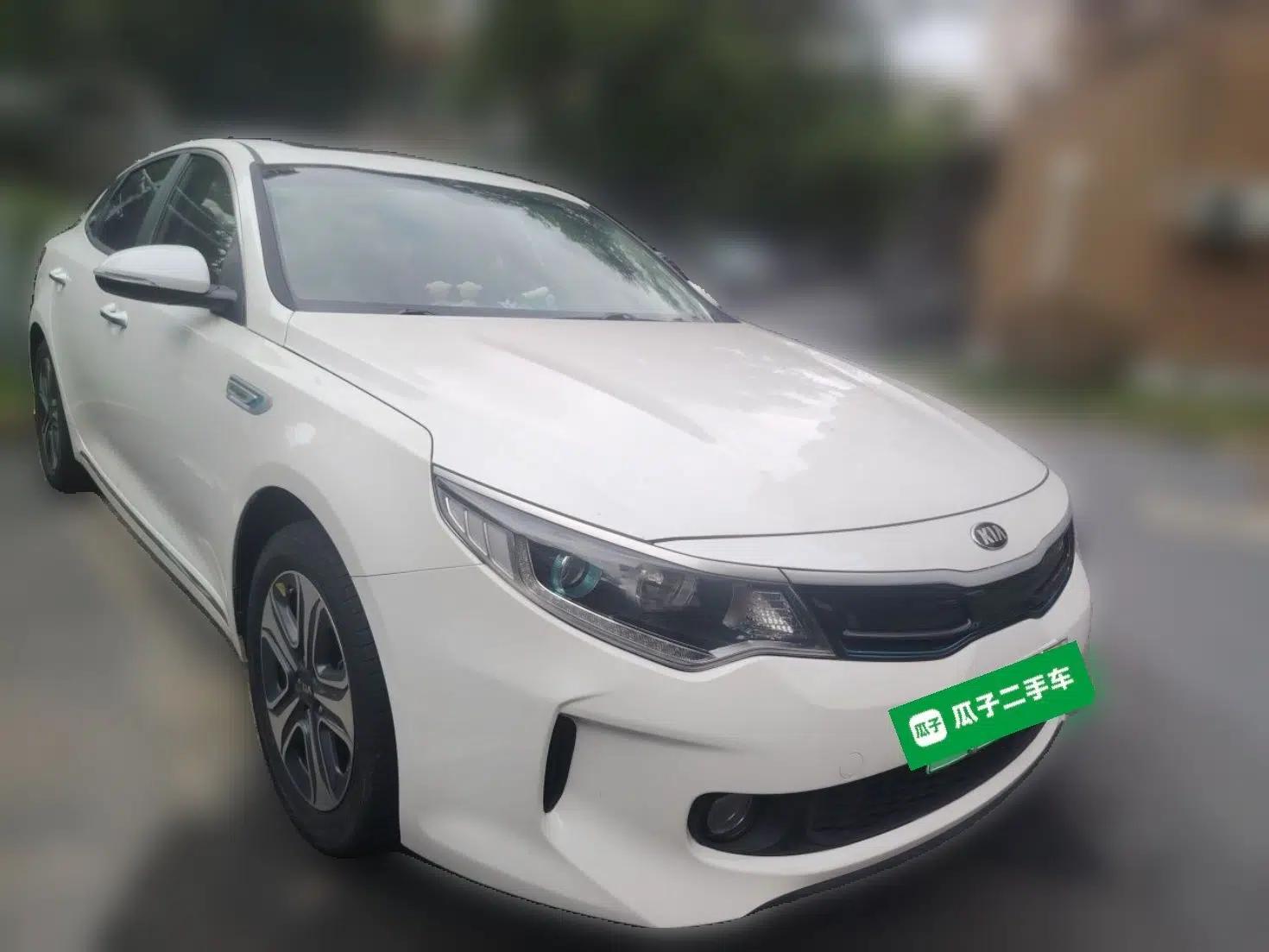 Kia K5 New Energy 2018 2.0L Smart Enjoyment Version — миниатюра 3