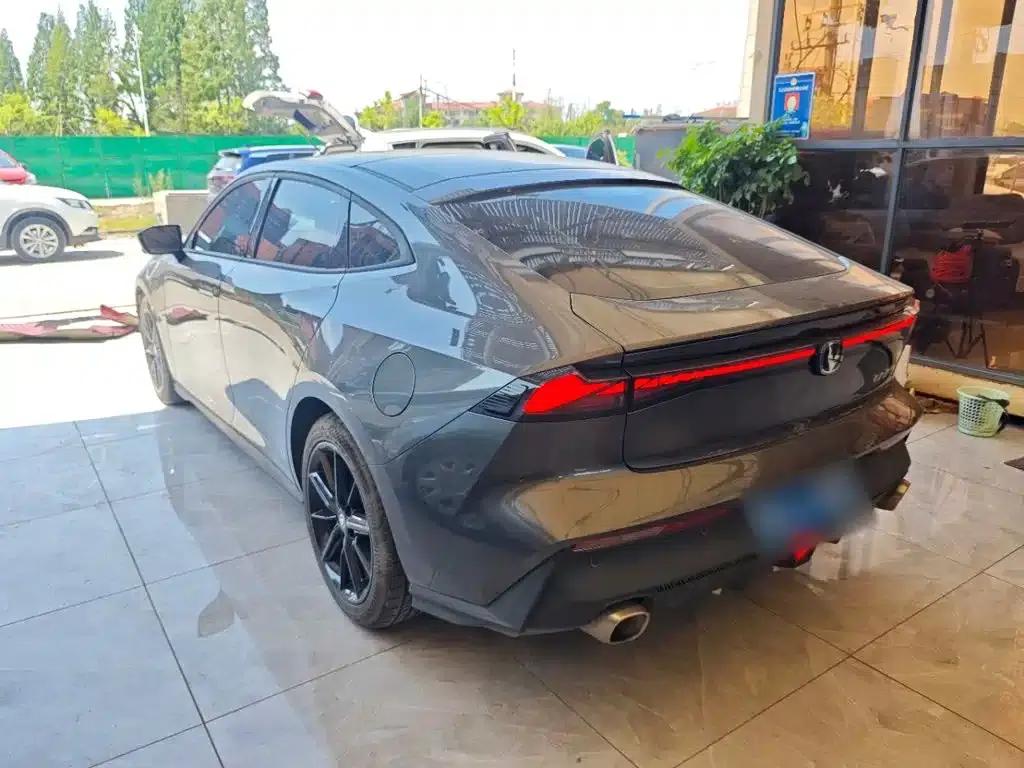 Changan UNI-V 2022 1.5T Premium Edition — миниатюра 23