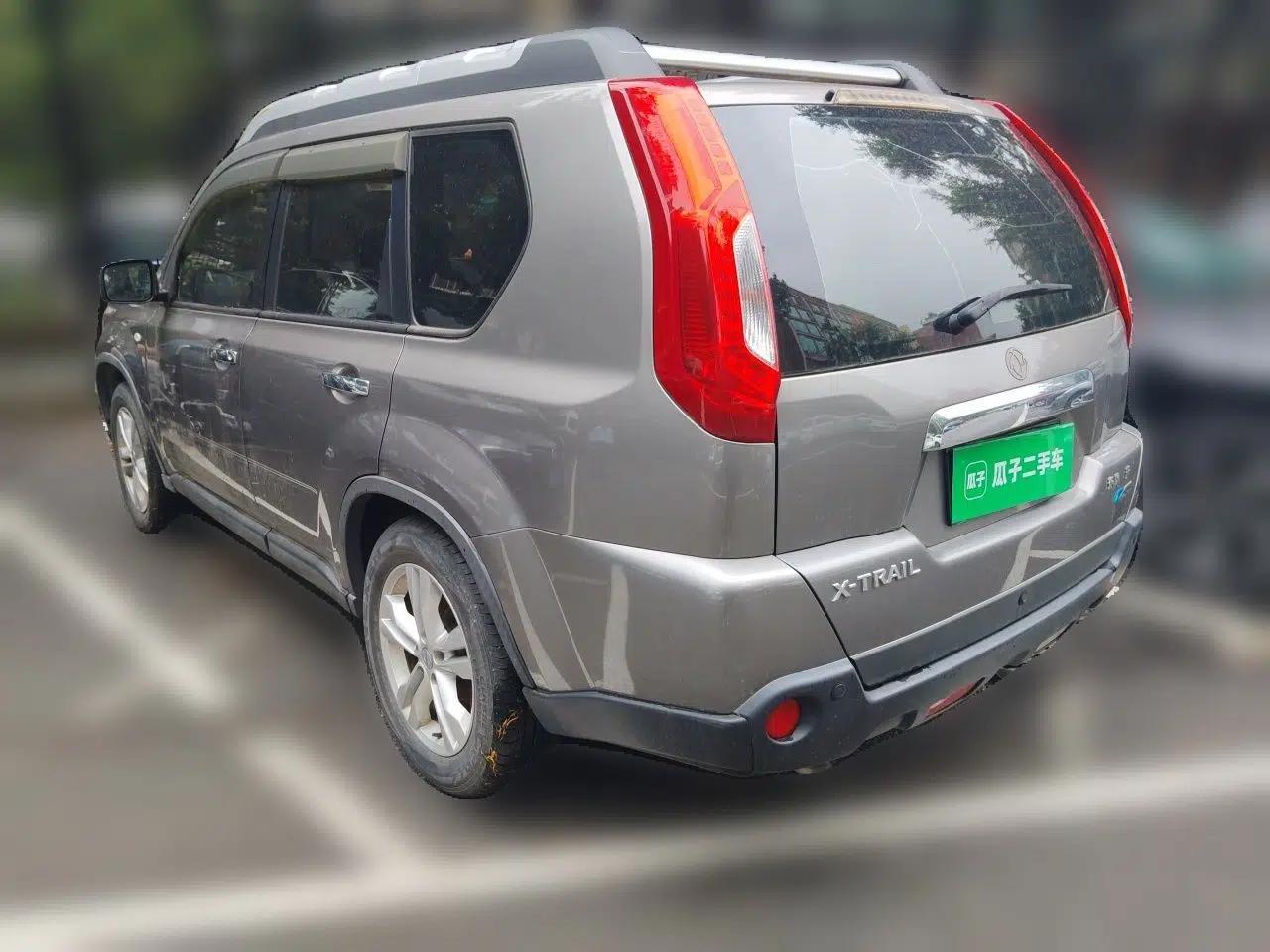 Nissan X-Trail 2012 2.5L CVT Luxury Edition 4WD — миниатюра 4