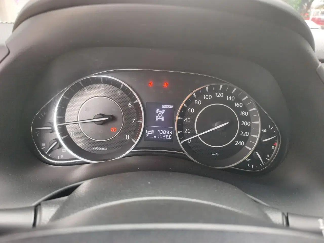 Nissan Patrol 4.0L Automatic 7-Seater (Parallel Import) — миниатюра 11