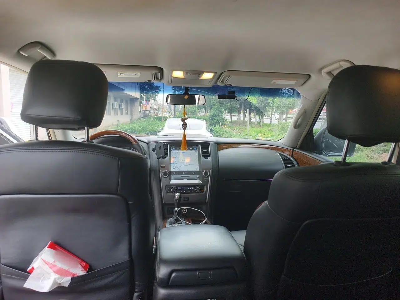 Nissan Patrol 4.0L Automatic 7-Seater (Parallel Import) — миниатюра 18