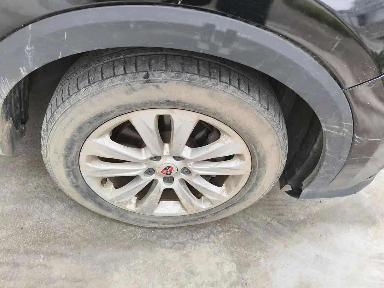 Roewe RX5 2018 20T Two-Wheel Drive Automatic Flagship Edition — миниатюра 8