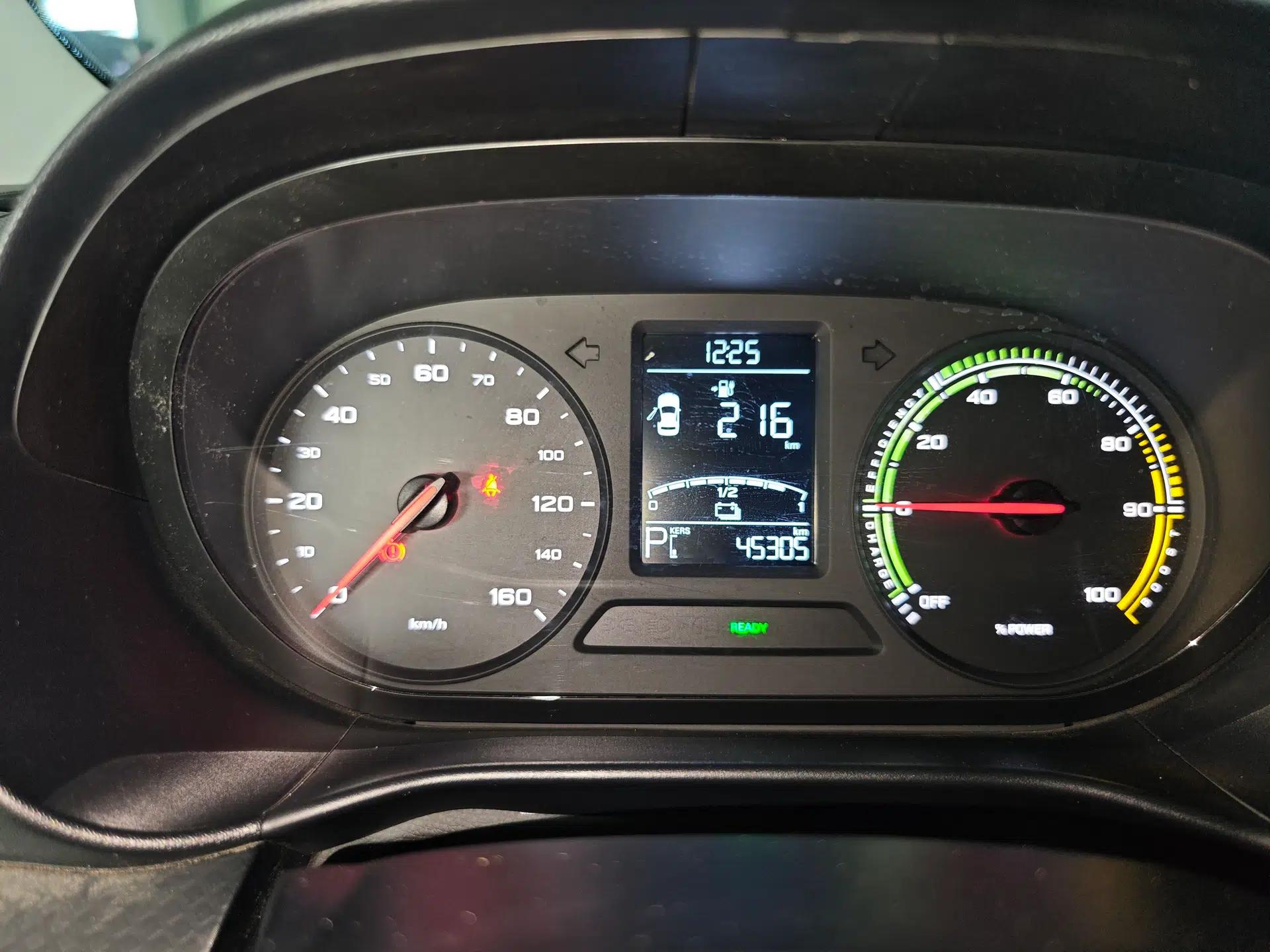 Roewe Clever 2022 311km QiQi BoBo Edition — миниатюра 14