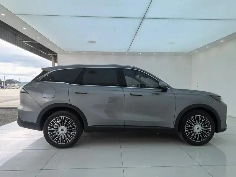 Chery Tiggo 8L 2024 2.0T Automatic Premium Edition — миниатюра 7