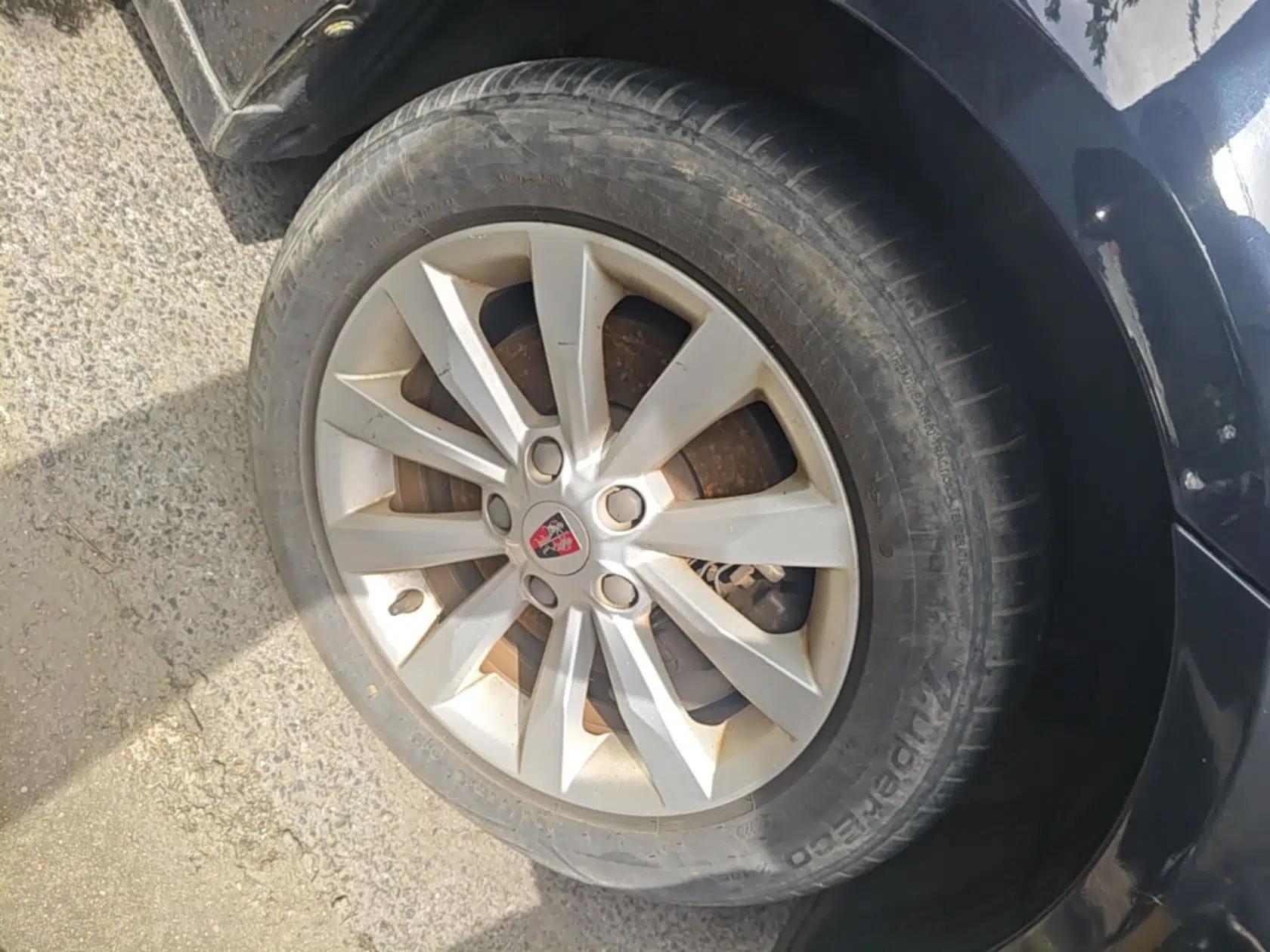 Roewe i6 2017 20T Manual Luxury Edition — миниатюра 8