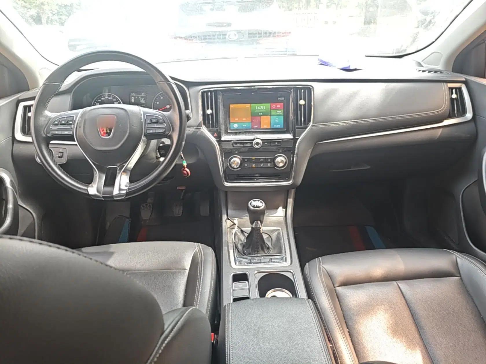 Roewe i6 2017 20T Manual Luxury Edition — миниатюра 9