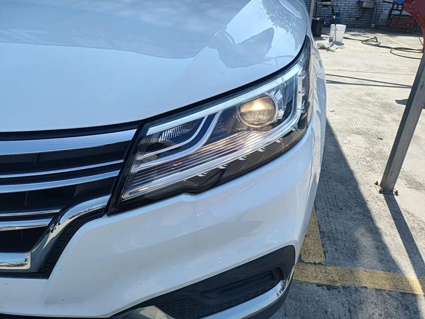 Roewe RX3 2020 1.6L CVT 4G Connected Ultra-Fun Elite Edition — миниатюра 8