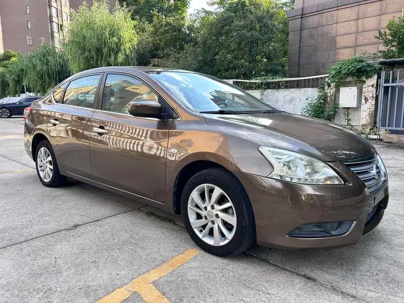 Nissan Sylphy 2014 1.6XV CVT Premium Edition — миниатюра 3