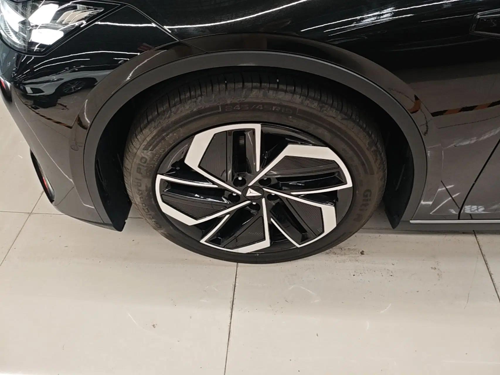 Deepal L07 2026 Model 660Ultra Huawei Qiankun Intelligent Driving ADS SE Edition — миниатюра 15