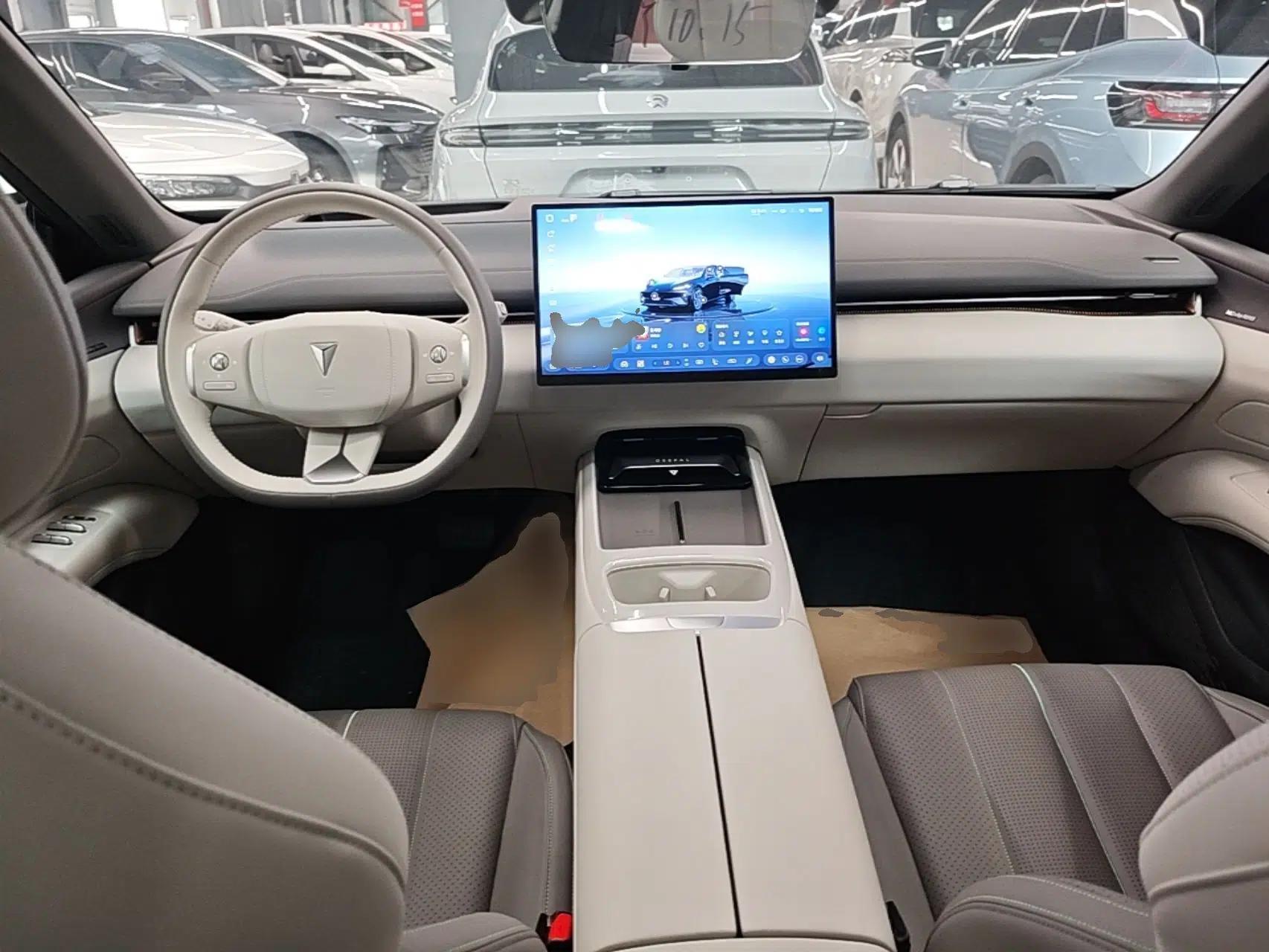 Deepal L07 2026 Model 660Ultra Huawei Qiankun Intelligent Driving ADS SE Edition — миниатюра 17