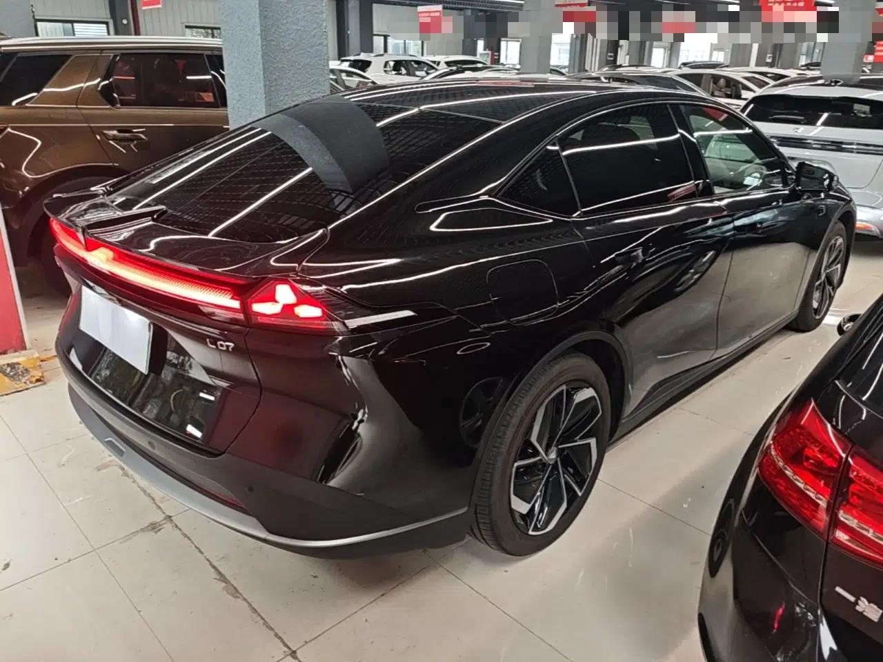 Deepal L07 2026 Model 660Ultra Huawei Qiankun Intelligent Driving ADS SE Edition — миниатюра 6
