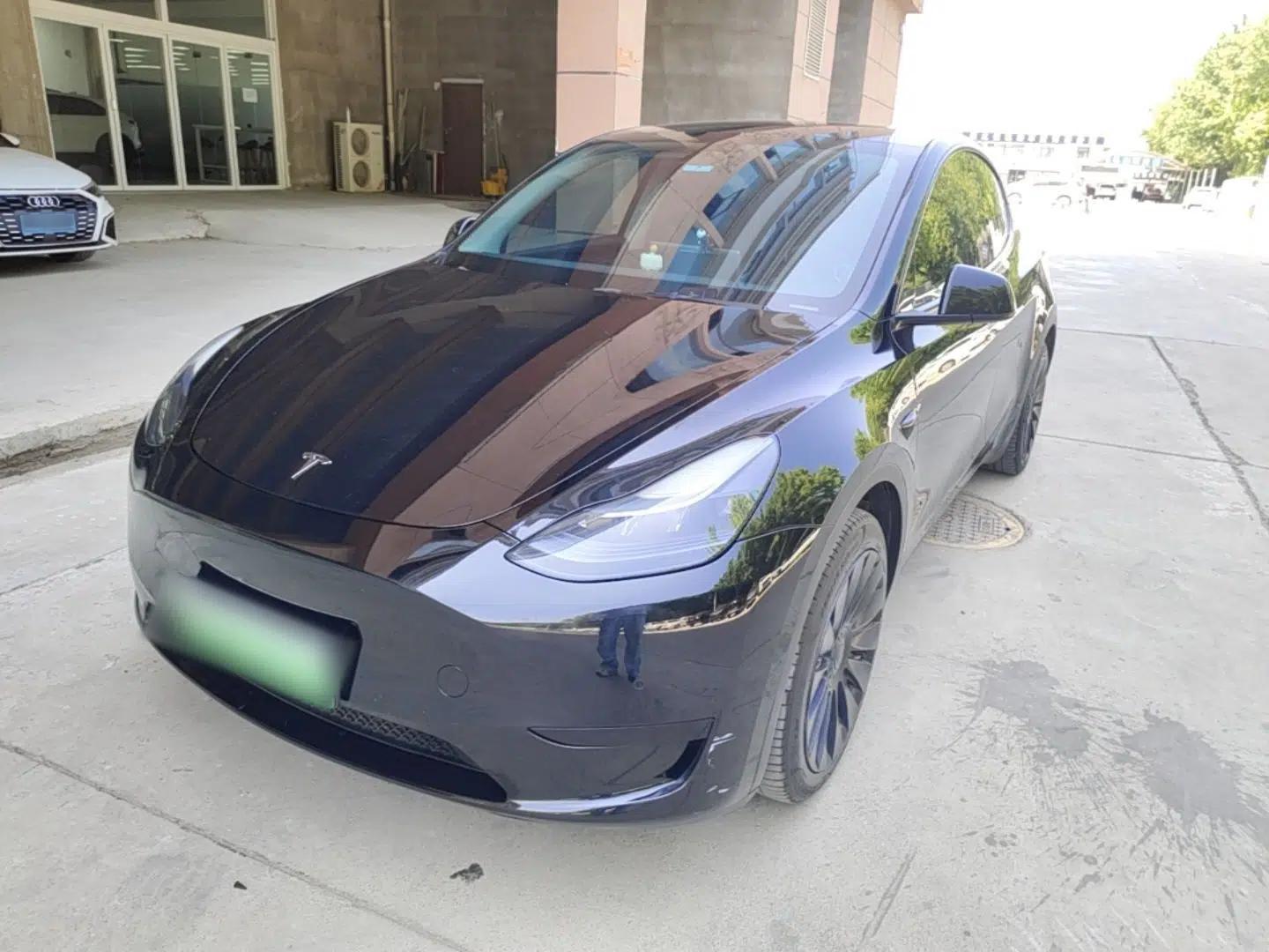 Tesla Model Y 2022 Revised Version Rear-Wheel Drive — миниатюра 1